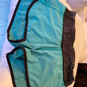 LULULEMON turquoise running shorts size:2